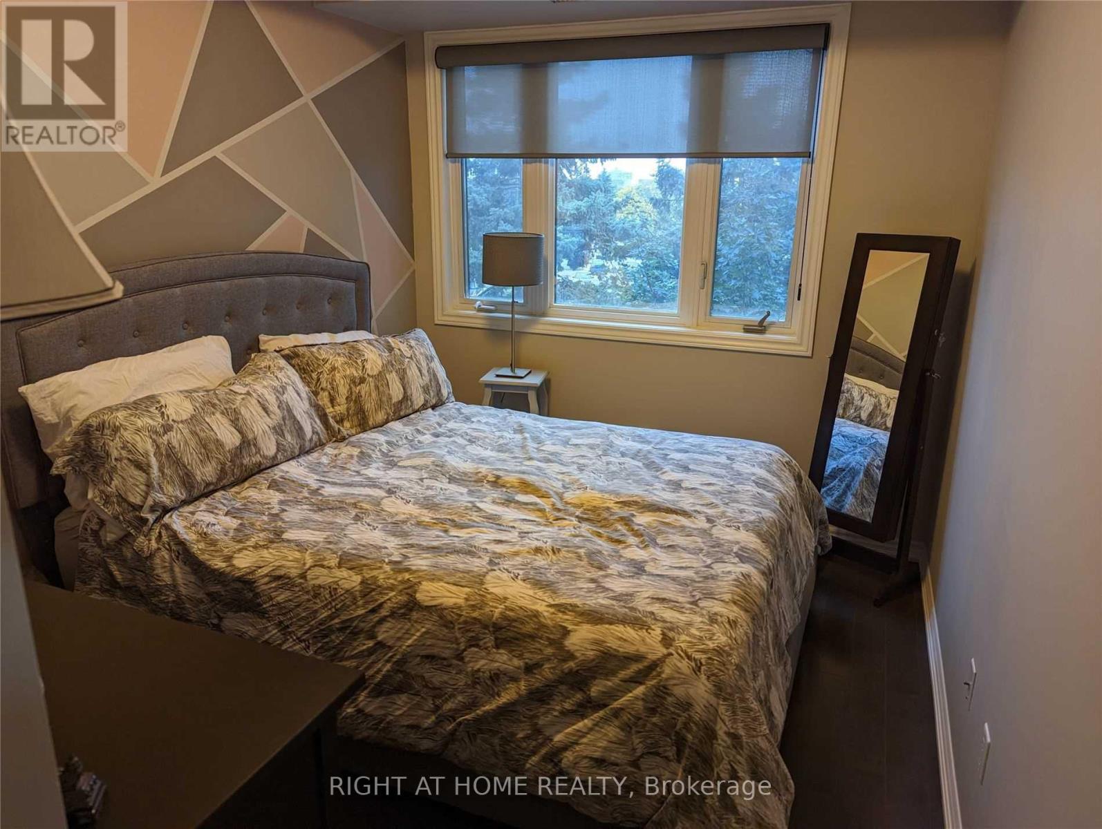 302 - 570 Lolita Gardens, Mississauga, Ontario  L5A 3K8 - Photo 6 - W13005310