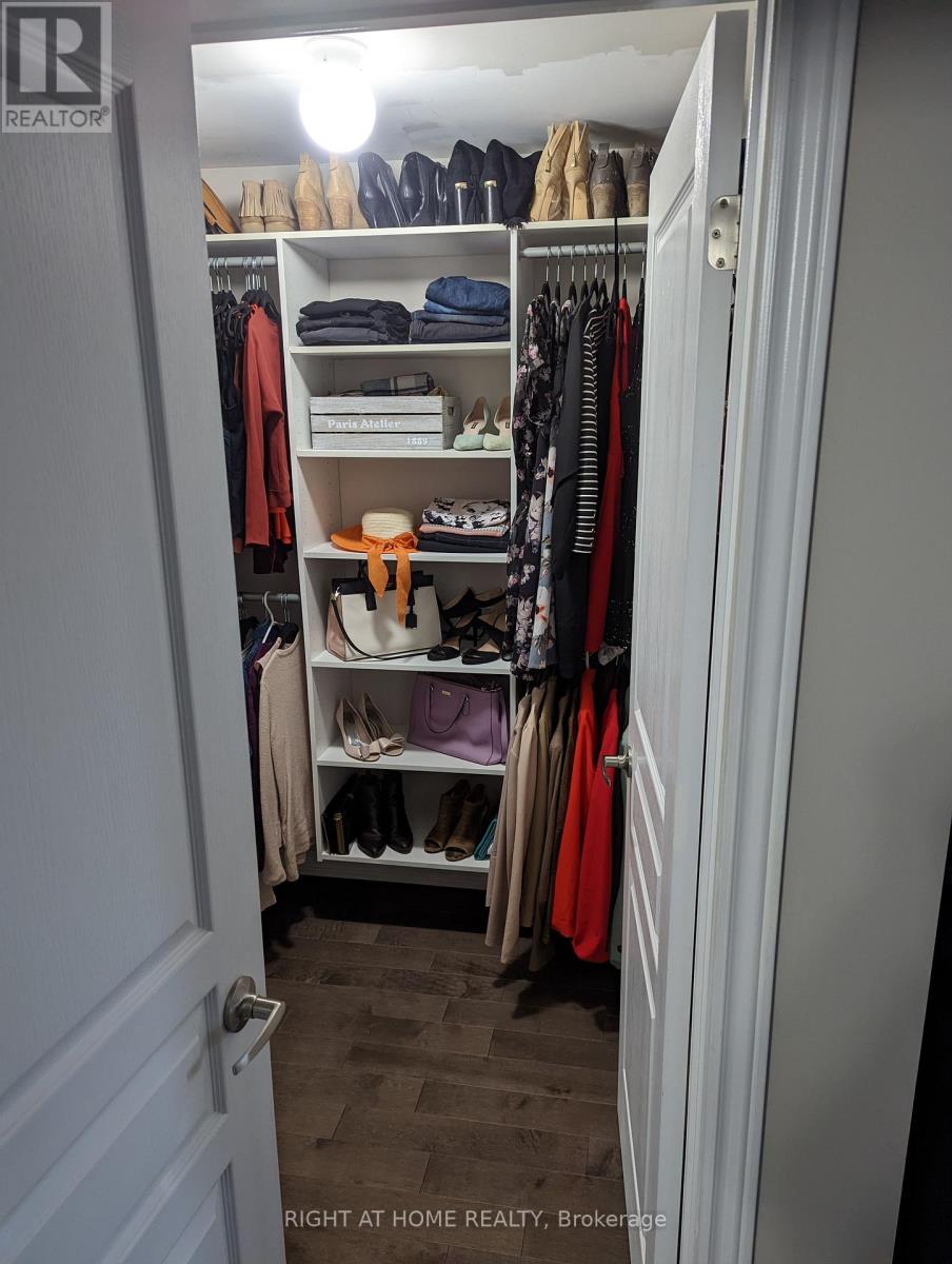 302 - 570 Lolita Gardens, Mississauga, Ontario  L5A 3K8 - Photo 7 - W13005310