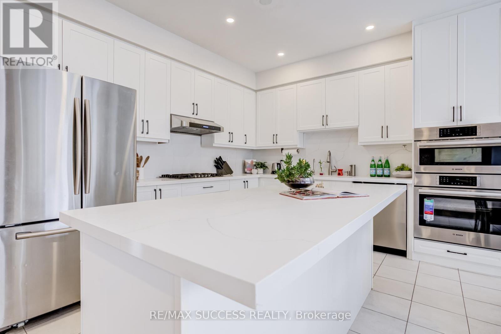 91 Tysonville Circle, Brampton, Ontario  L7A 4B2 - Photo 11 - W13005316