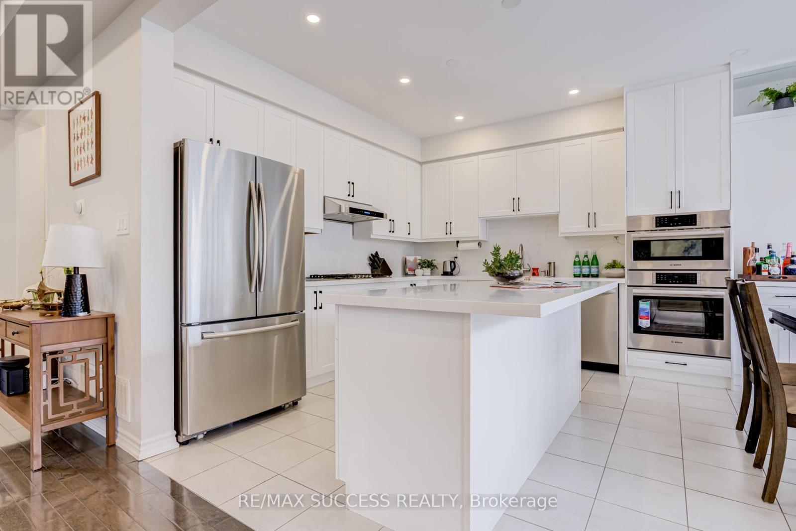 91 Tysonville Circle, Brampton, Ontario  L7A 4B2 - Photo 8 - W13005316