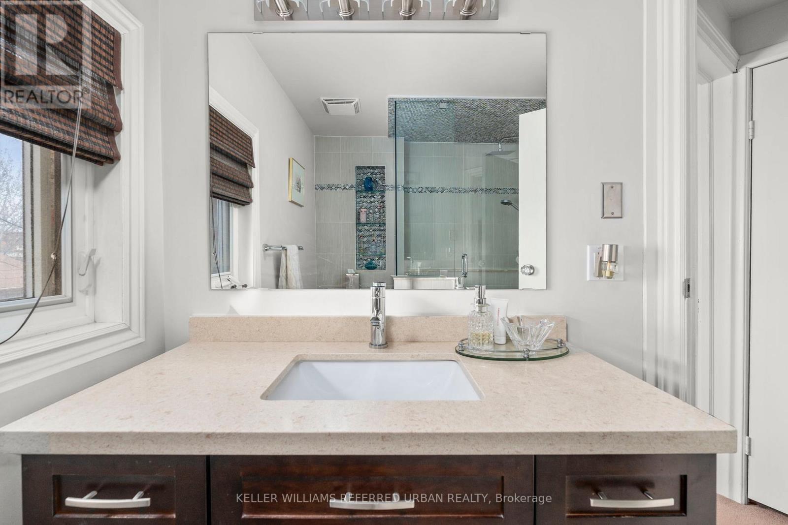 10 Landour Avenue, Toronto, Ontario  M6M 4J4 - Photo 23 - W13005332