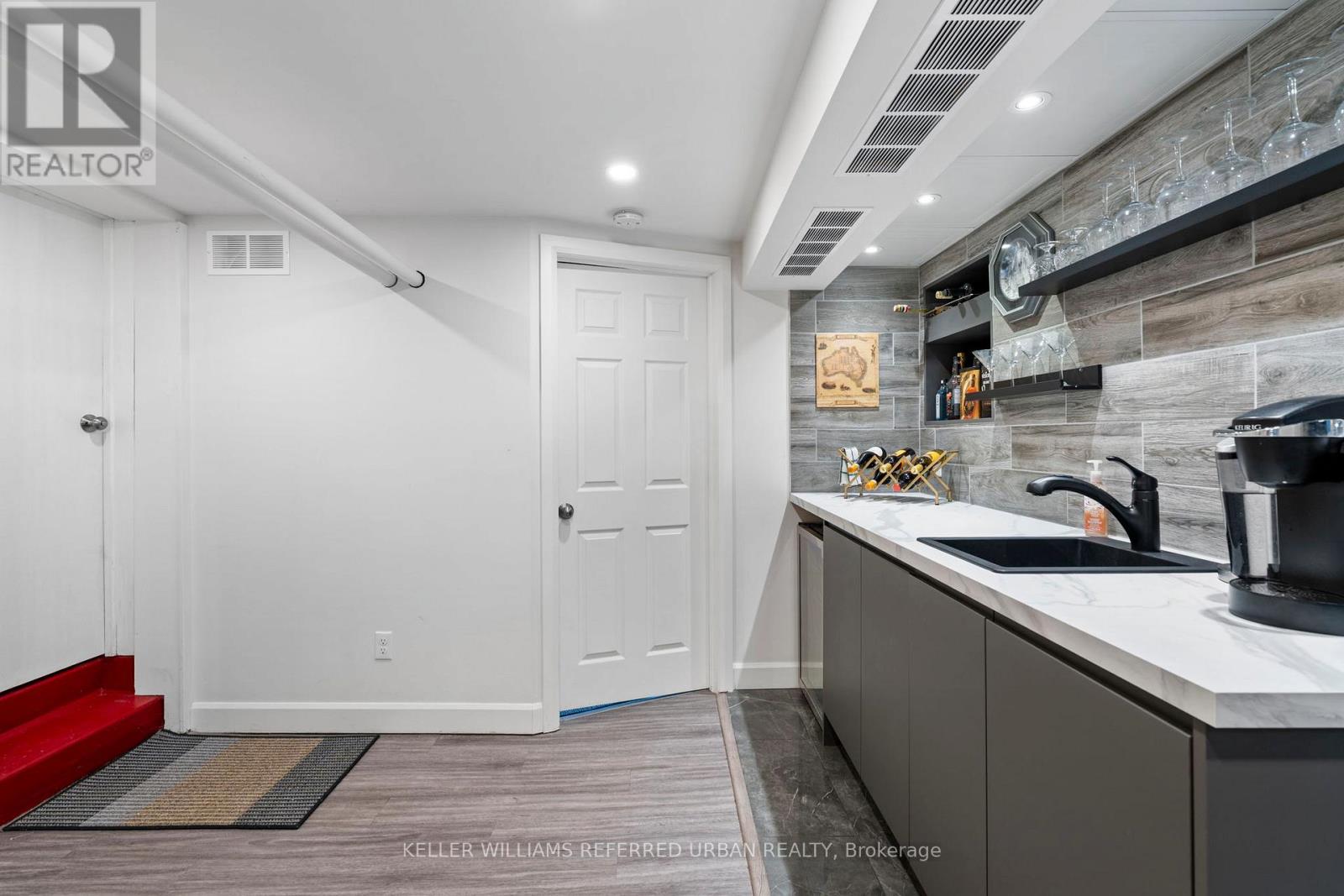 10 Landour Avenue, Toronto, Ontario  M6M 4J4 - Photo 27 - W13005332