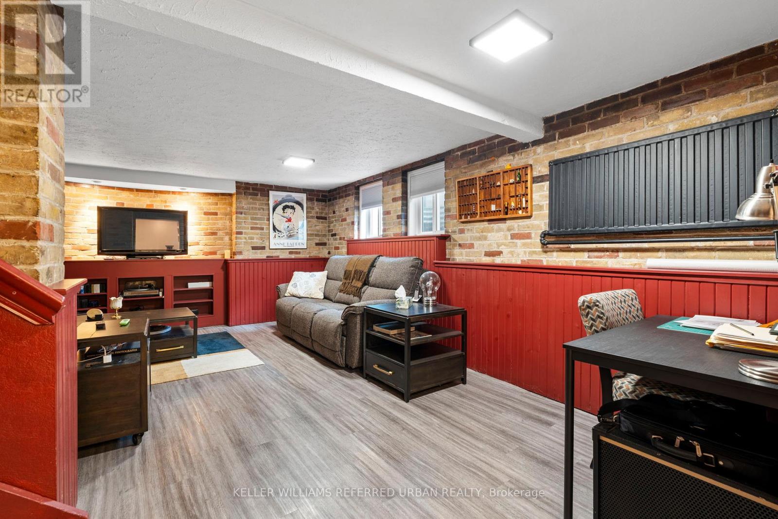 10 Landour Avenue, Toronto, Ontario  M6M 4J4 - Photo 29 - W13005332