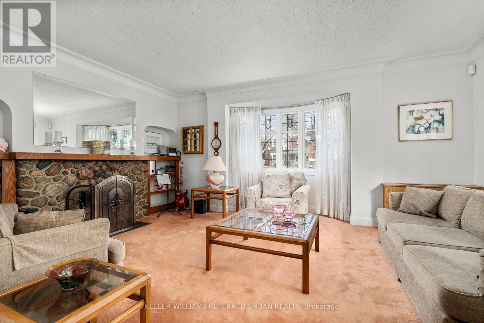 10 Landour Avenue, Toronto, Ontario  M6M 4J4 - Photo 9 - W13005332