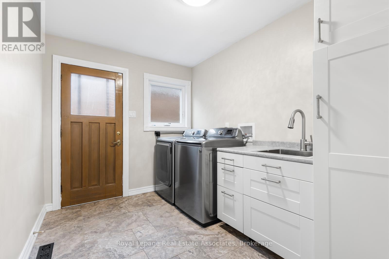 176 Daphne Avenue, Mississauga, Ontario  L5A 1M6 - Photo 12 - W13005340