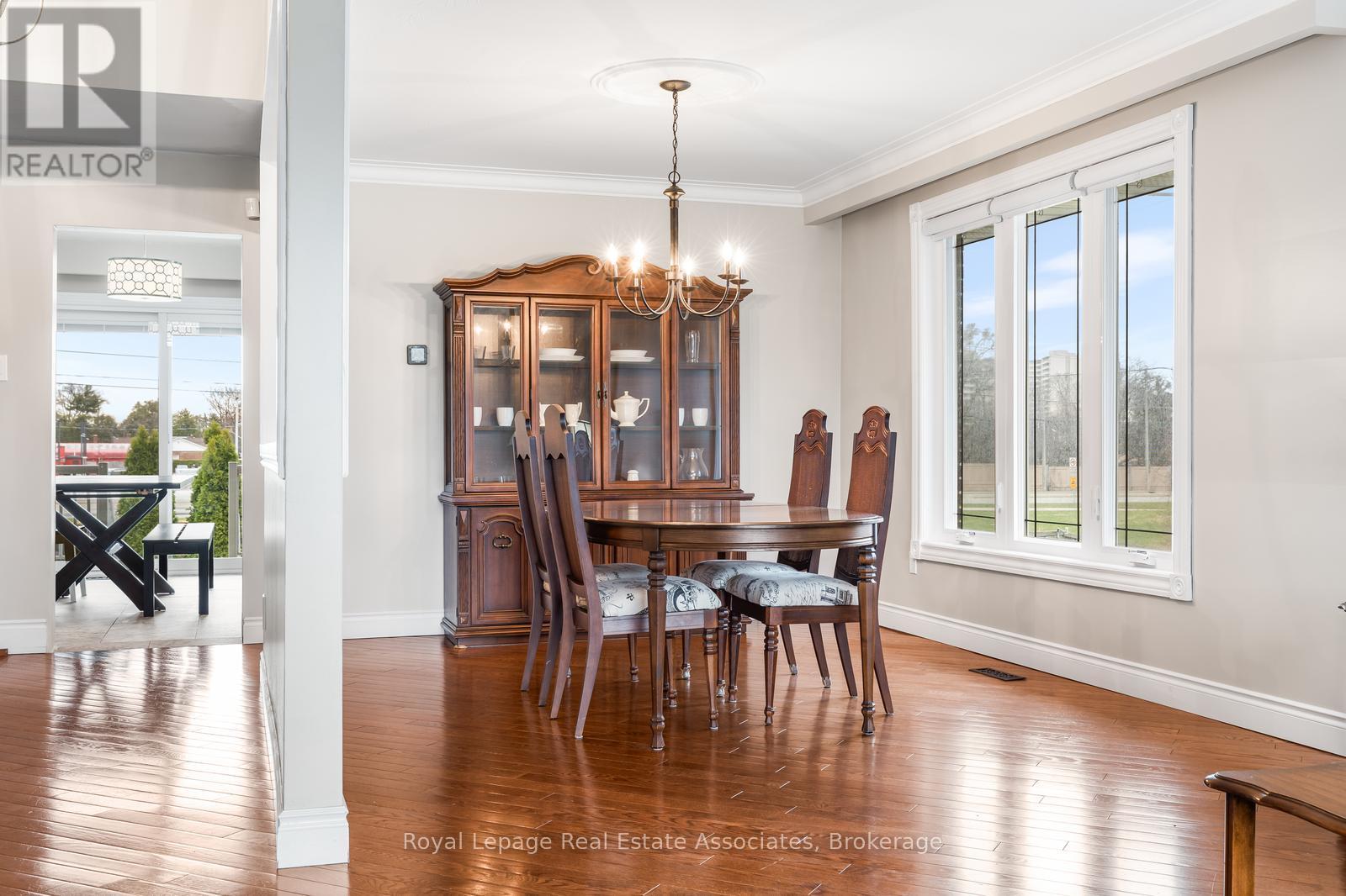 176 Daphne Avenue, Mississauga, Ontario  L5A 1M6 - Photo 15 - W13005340