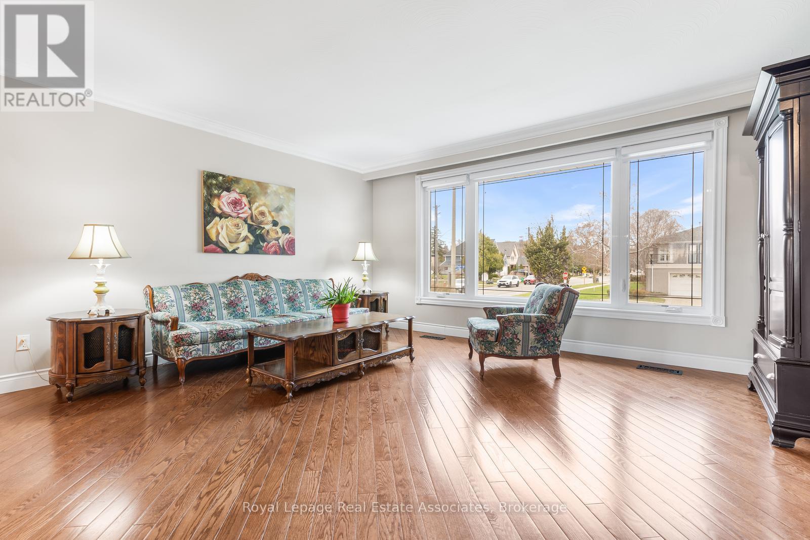 176 Daphne Avenue, Mississauga, Ontario  L5A 1M6 - Photo 17 - W13005340