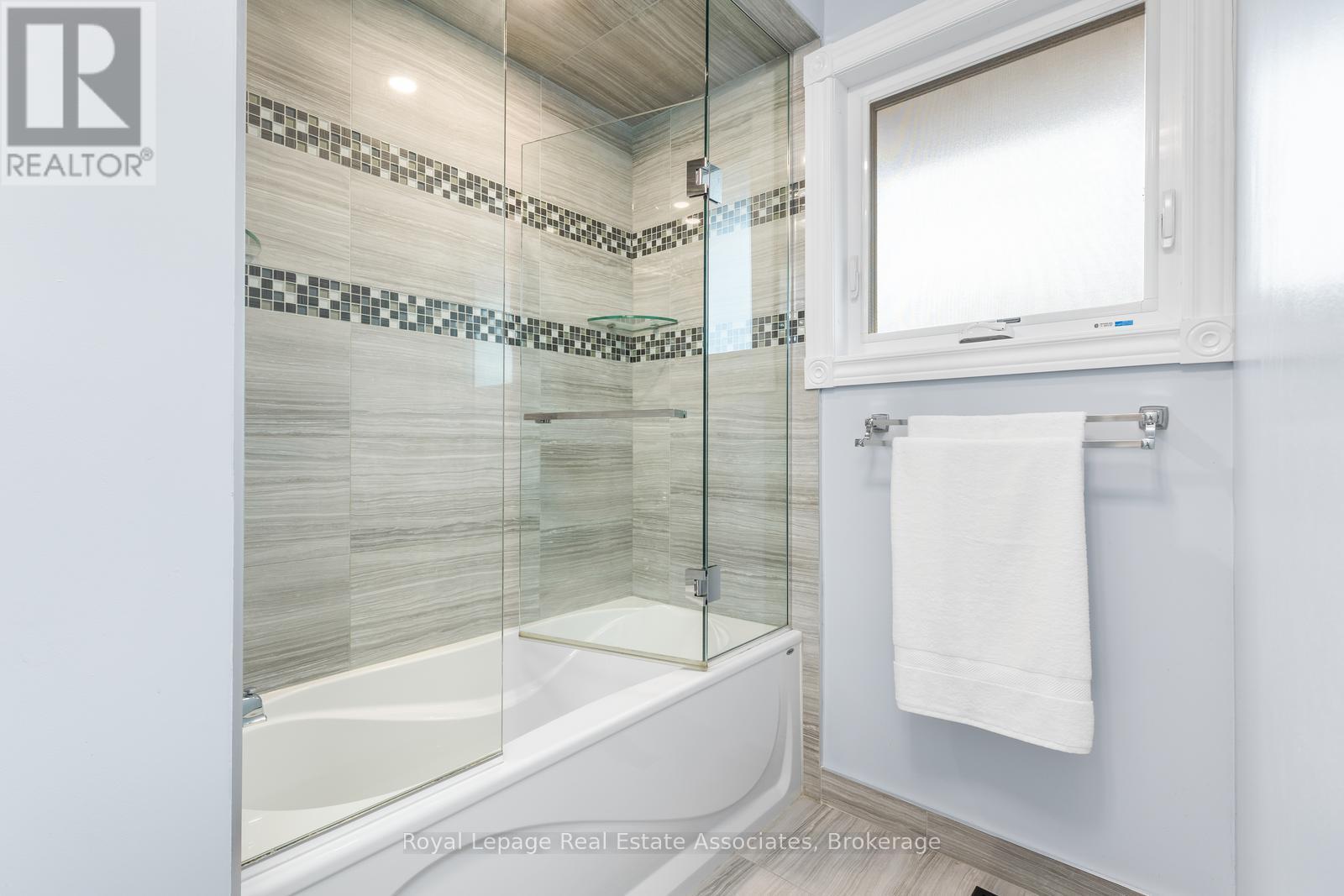 176 Daphne Avenue, Mississauga, Ontario  L5A 1M6 - Photo 35 - W13005340