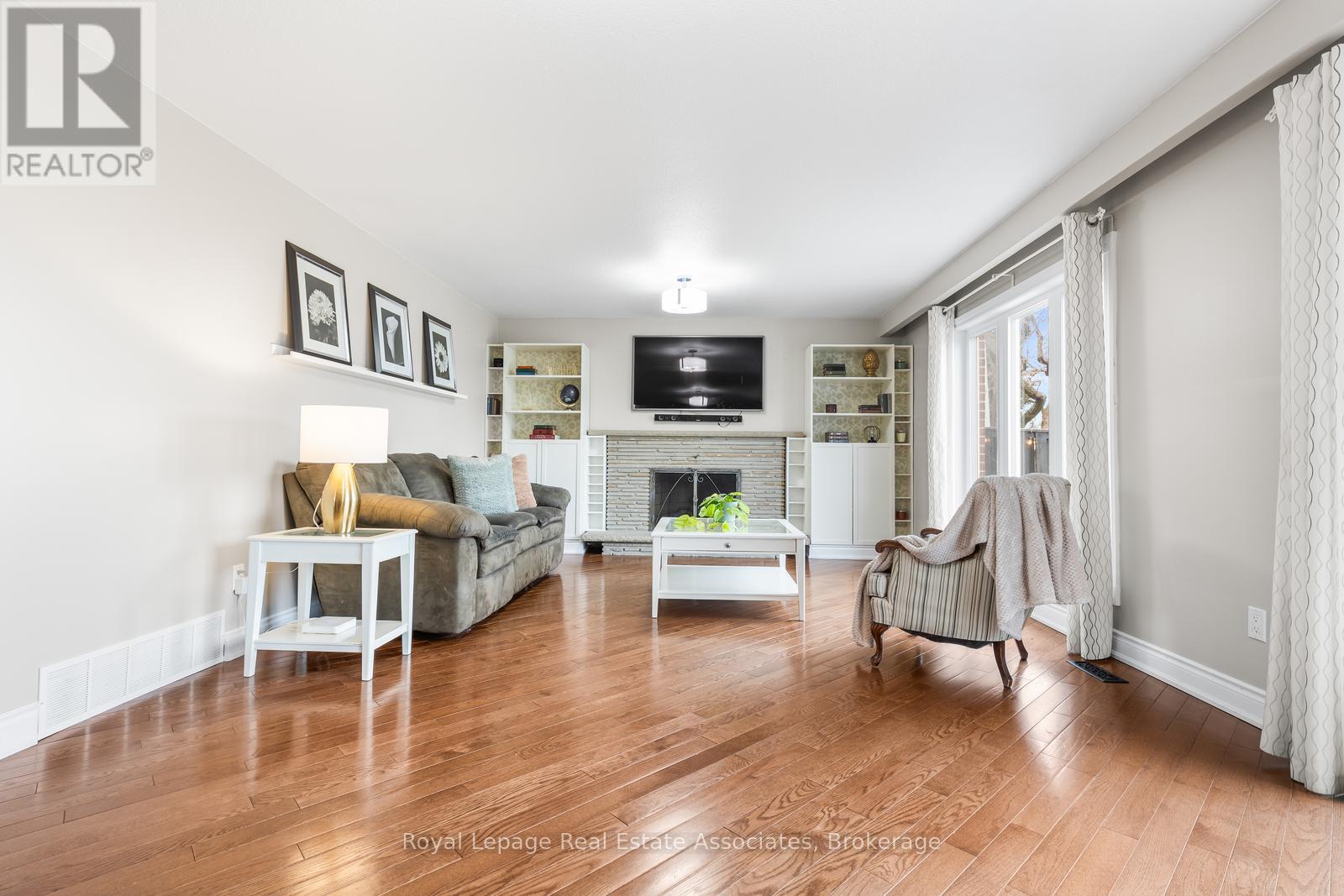 176 Daphne Avenue, Mississauga, Ontario  L5A 1M6 - Photo 6 - W13005340