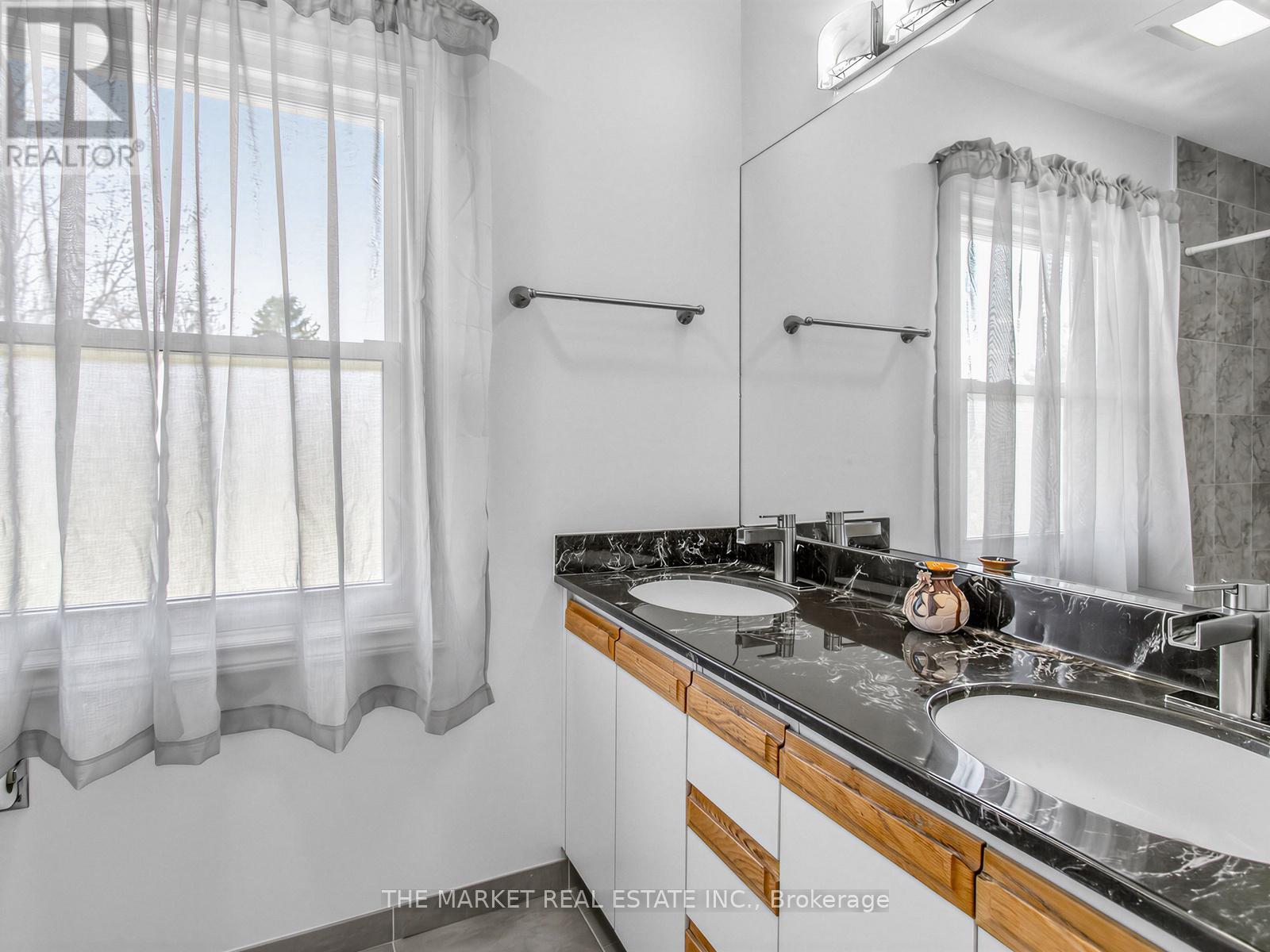 3840 Promontory Crescent S, Mississauga, Ontario  L5L 3M2 - Photo 26 - W13005394