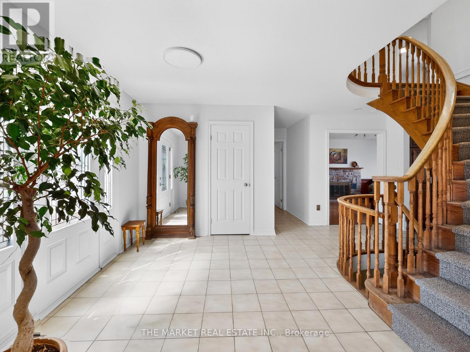 3840 Promontory Crescent S, Mississauga, Ontario  L5L 3M2 - Photo 6 - W13005394