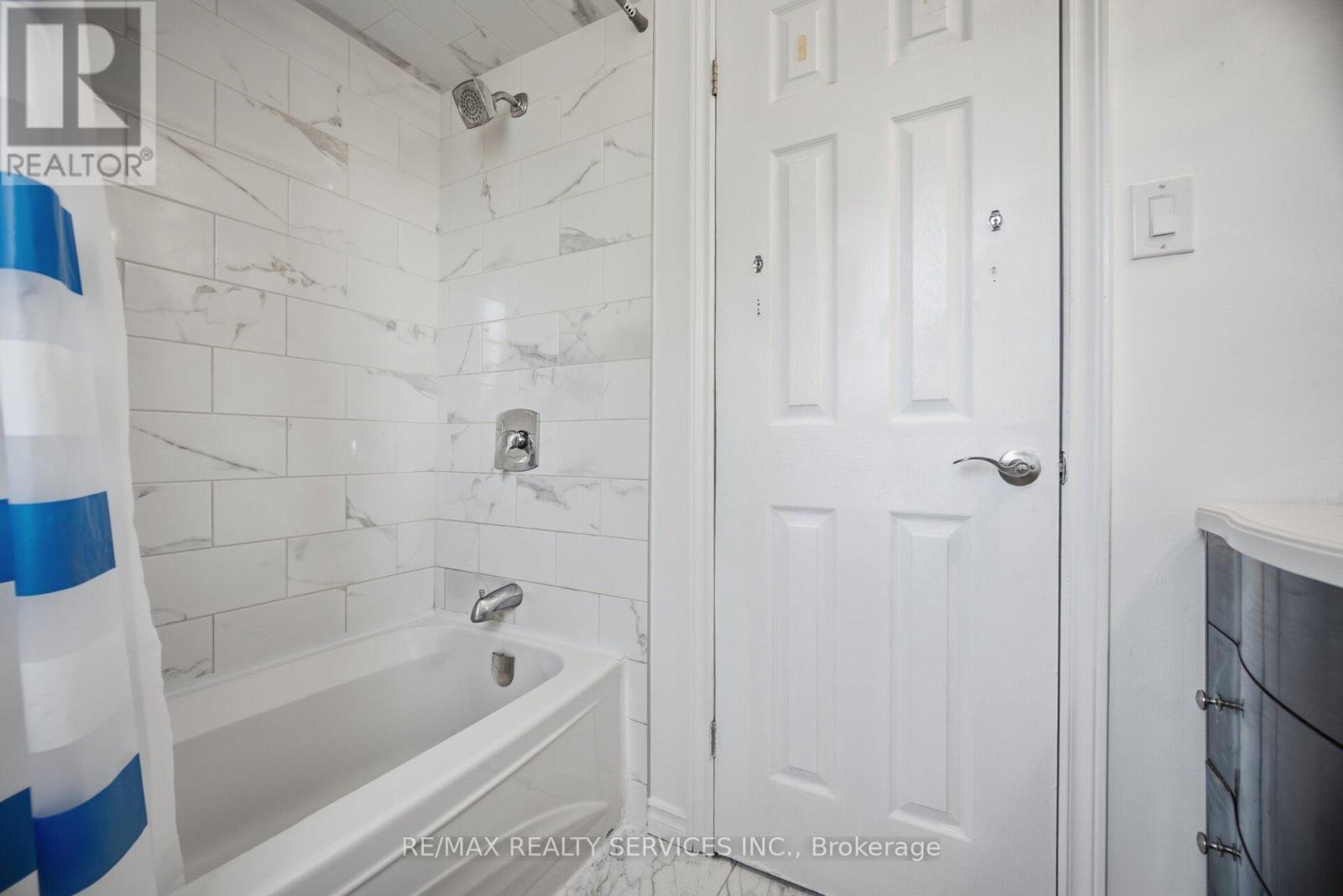 16 Langholm Court, Brampton, Ontario  L6Z 2Y1 - Photo 29 - W13005034