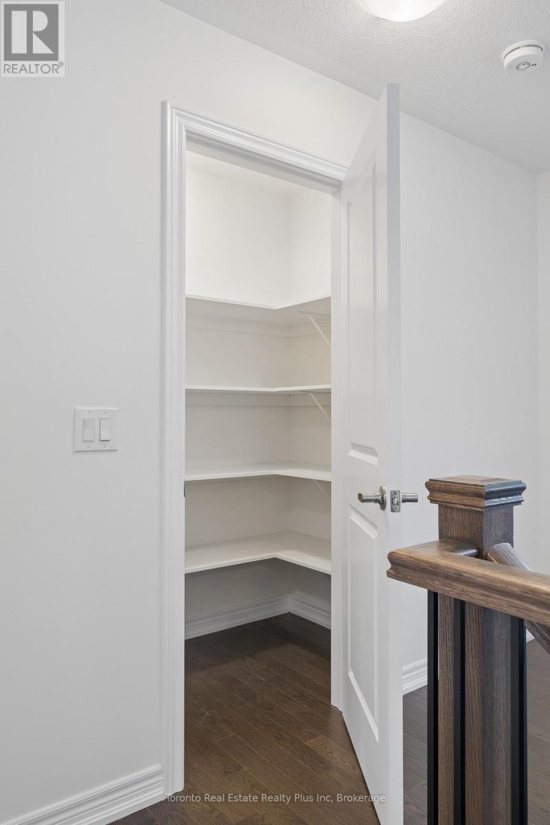 241 Broadacre Drive, Kitchener, Ontario  N2R 0S6 - Photo 28 - X13005378