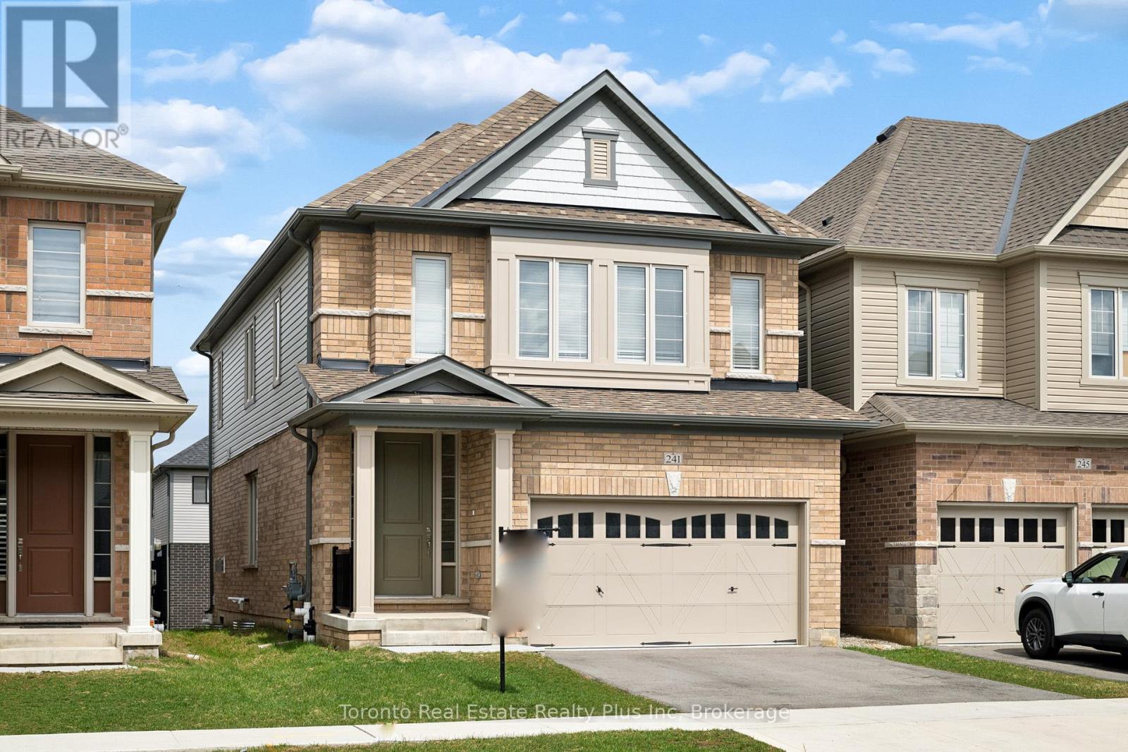 241 Broadacre Drive, Kitchener, Ontario  N2R 0S6 - Photo 3 - X13005378