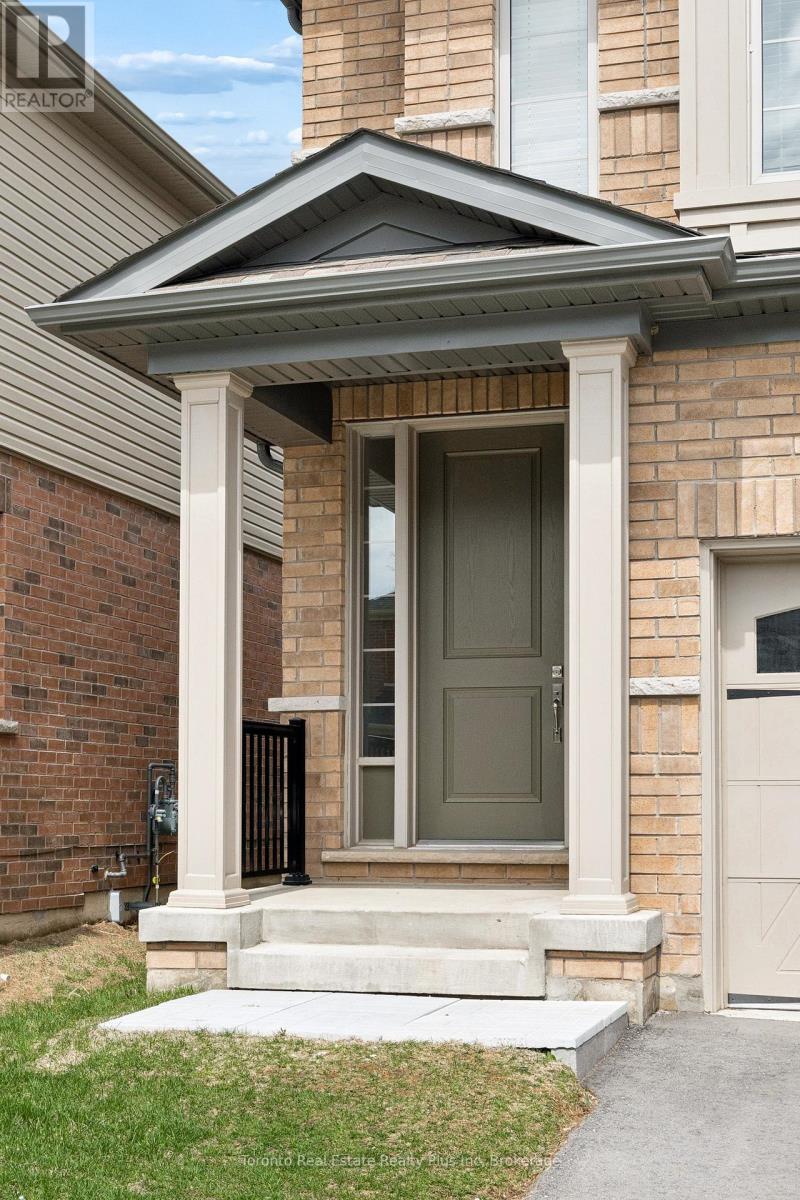 241 Broadacre Drive, Kitchener, Ontario  N2R 0S6 - Photo 5 - X13005378