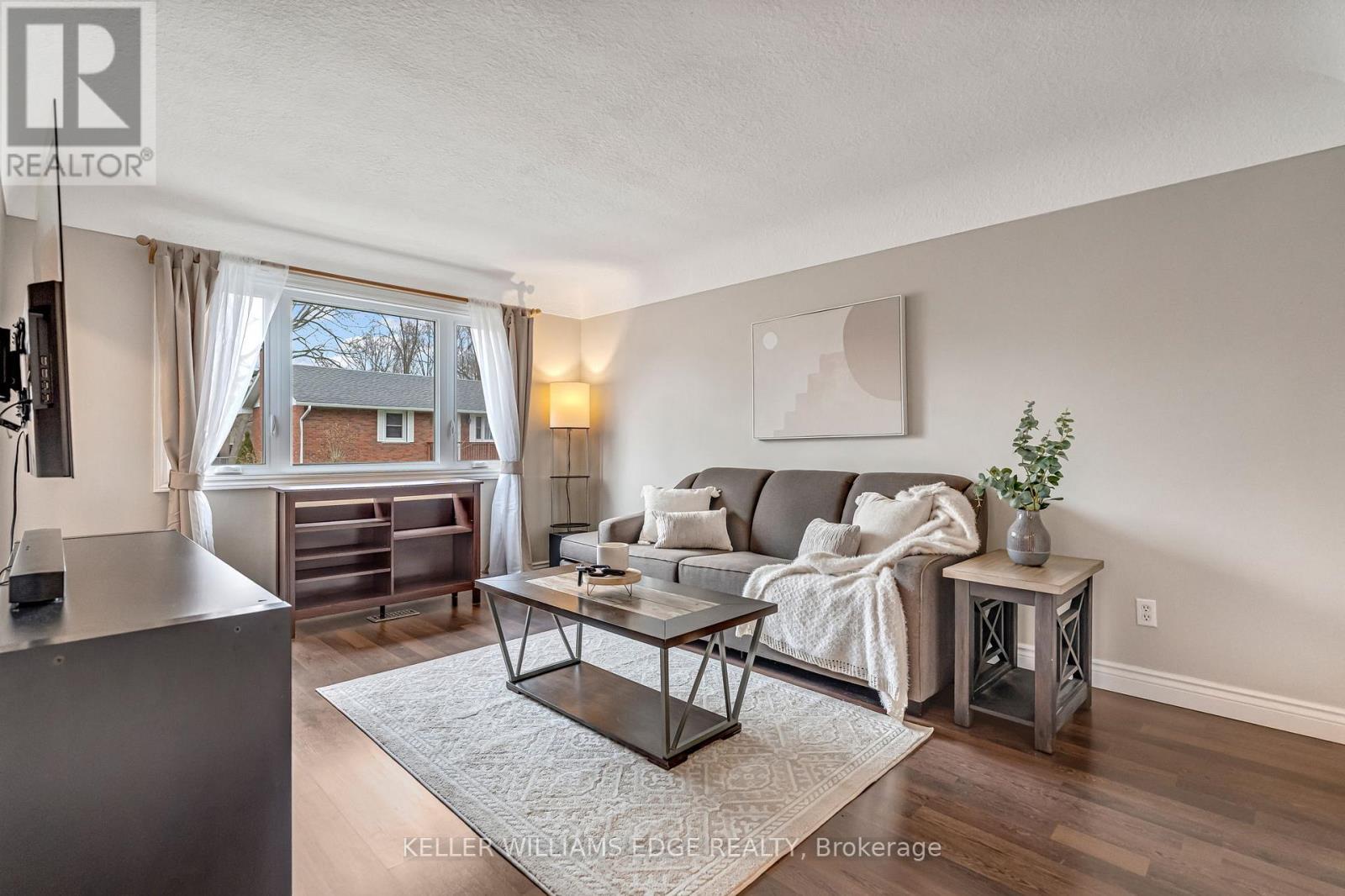 116 South Street S, West Lincoln, Ontario  L0R 2A0 - Photo 5 - X13005404