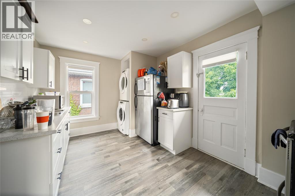 116 Cameron Street, Sarnia, Ontario  N7T 4A8 - Photo 6 - 26008092