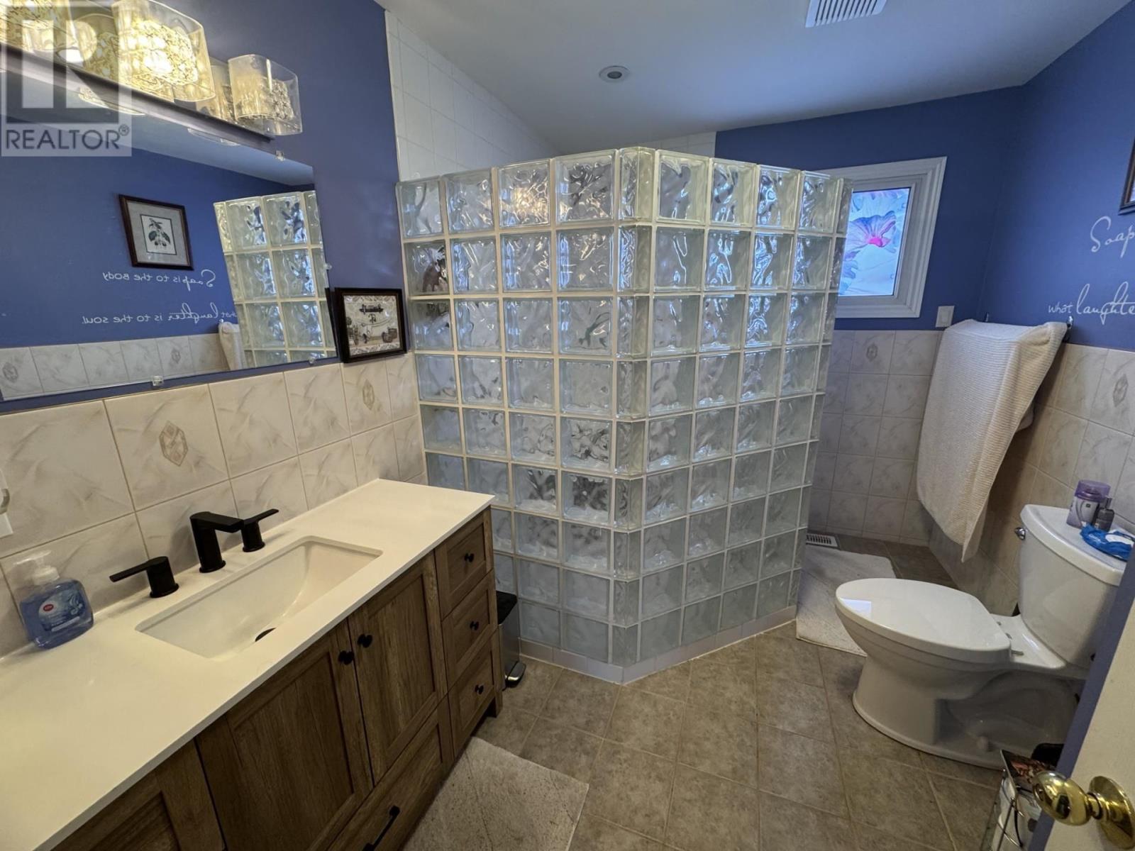 210 Mississauga Ave, Elliot Lake, Ontario  P5A 1E6 - Photo 13 - SM260331