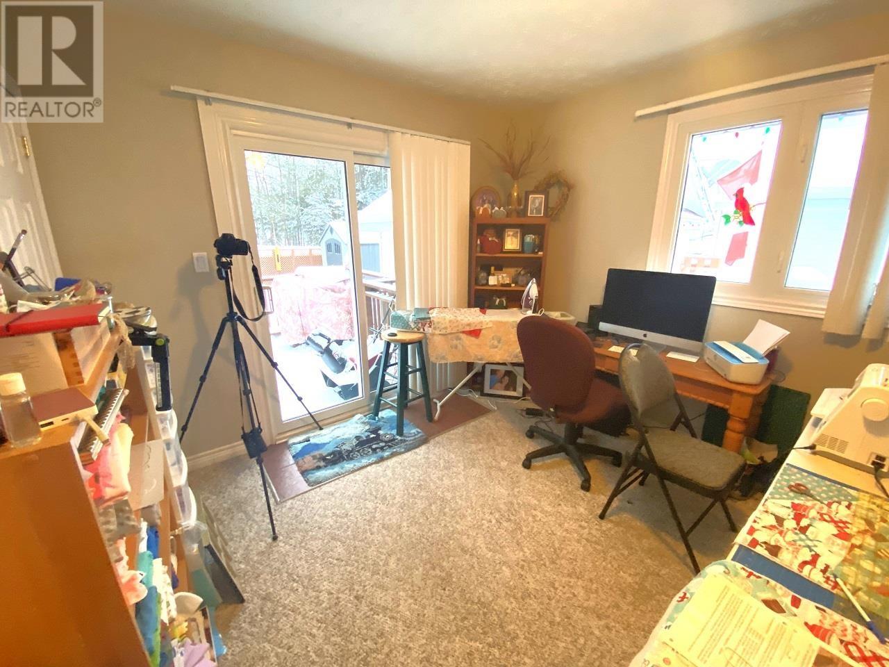 210 Mississauga Ave, Elliot Lake, Ontario  P5A 1E6 - Photo 12 - SM260331