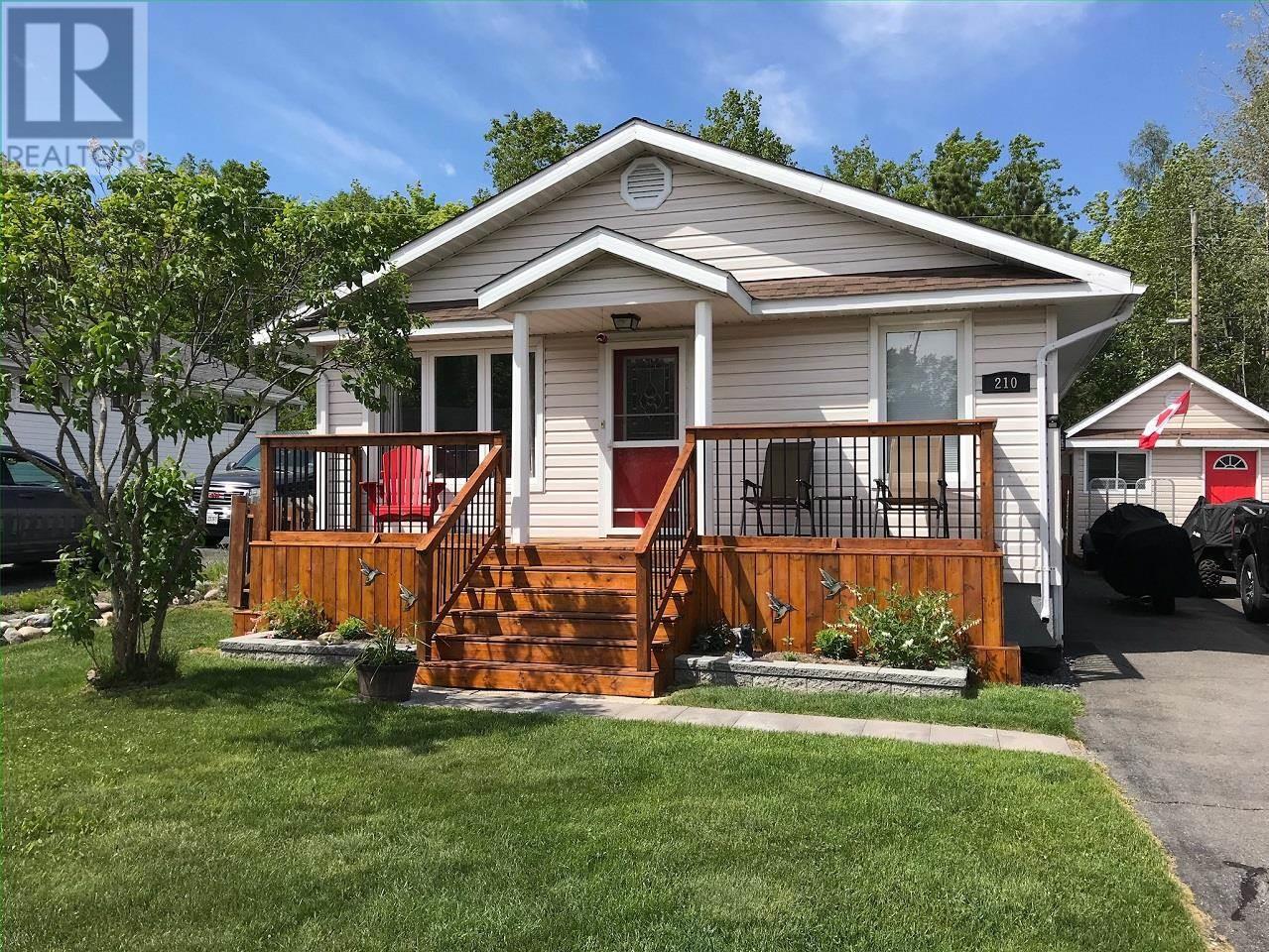 210 Mississauga Ave, Elliot Lake, Ontario  P5A 1E6 - Photo 20 - SM260331