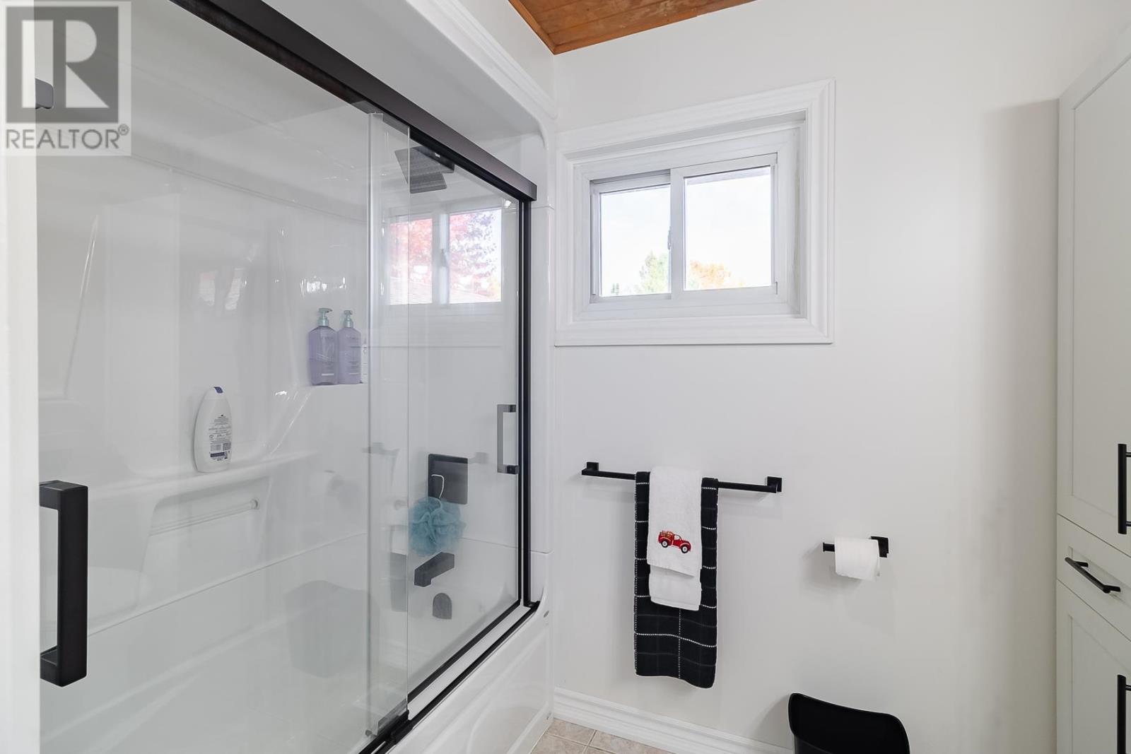 690 Walls Side Rd, Sault Ste. Marie, Ontario  P6A 6K4 - Photo 22 - SM260680