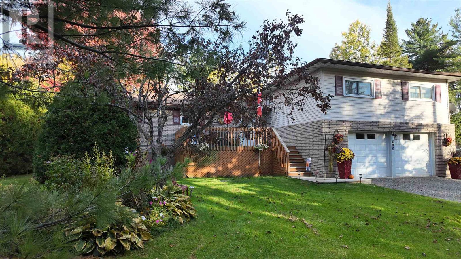 690 Walls Side Rd, Sault Ste. Marie, Ontario  P6A 6K4 - Photo 36 - SM260680