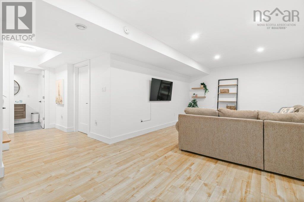 35 Falcourt Run, Upper Tantallon, Nova Scotia  B3Z 0G1 - Photo 34 - 202607580