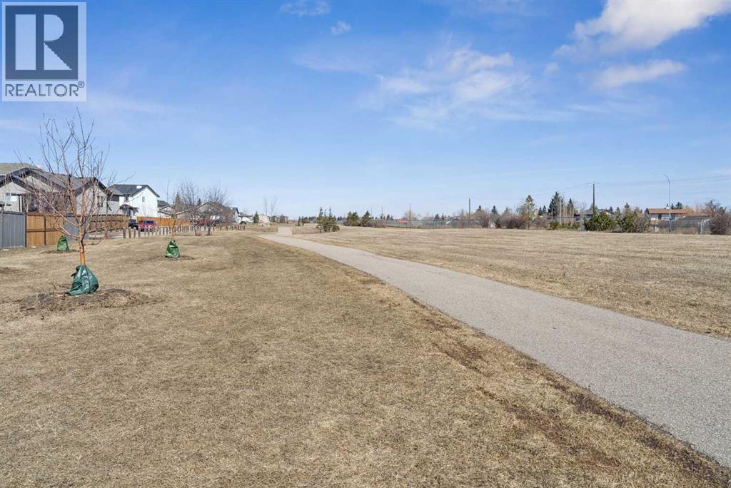 111 Luxstone Crescent SW, Airdrie, Alberta  T4B 2W8 - Photo 32 - A2301491