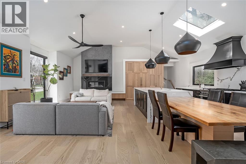 327 Goodram Drive, Burlington, Ontario  L7L 2J9 - Photo 11 - 40819522