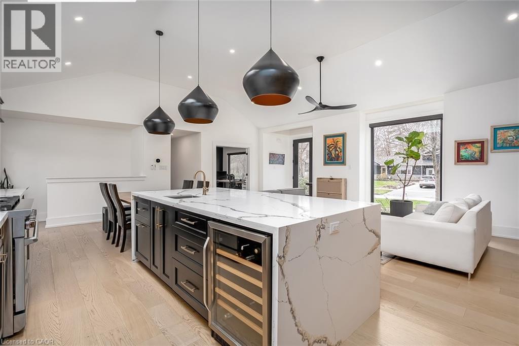 327 Goodram Drive, Burlington, Ontario  L7L 2J9 - Photo 15 - 40819522