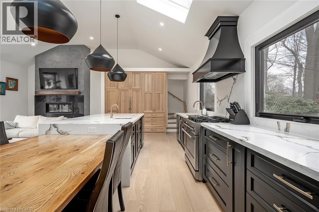 327 Goodram Drive, Burlington, Ontario  L7L 2J9 - Photo 16 - 40819522