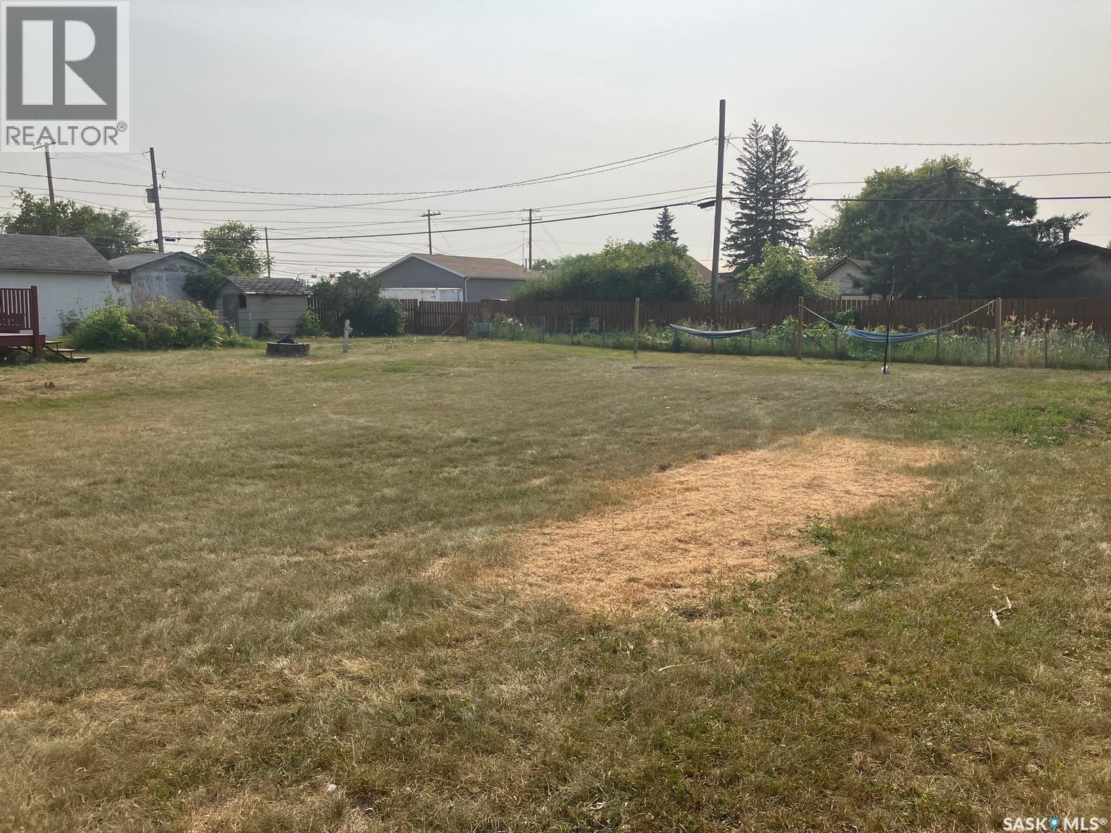 110 4th Street N, Nipawin, Saskatchewan  S0E 1E0 - Photo 4 - SK014496