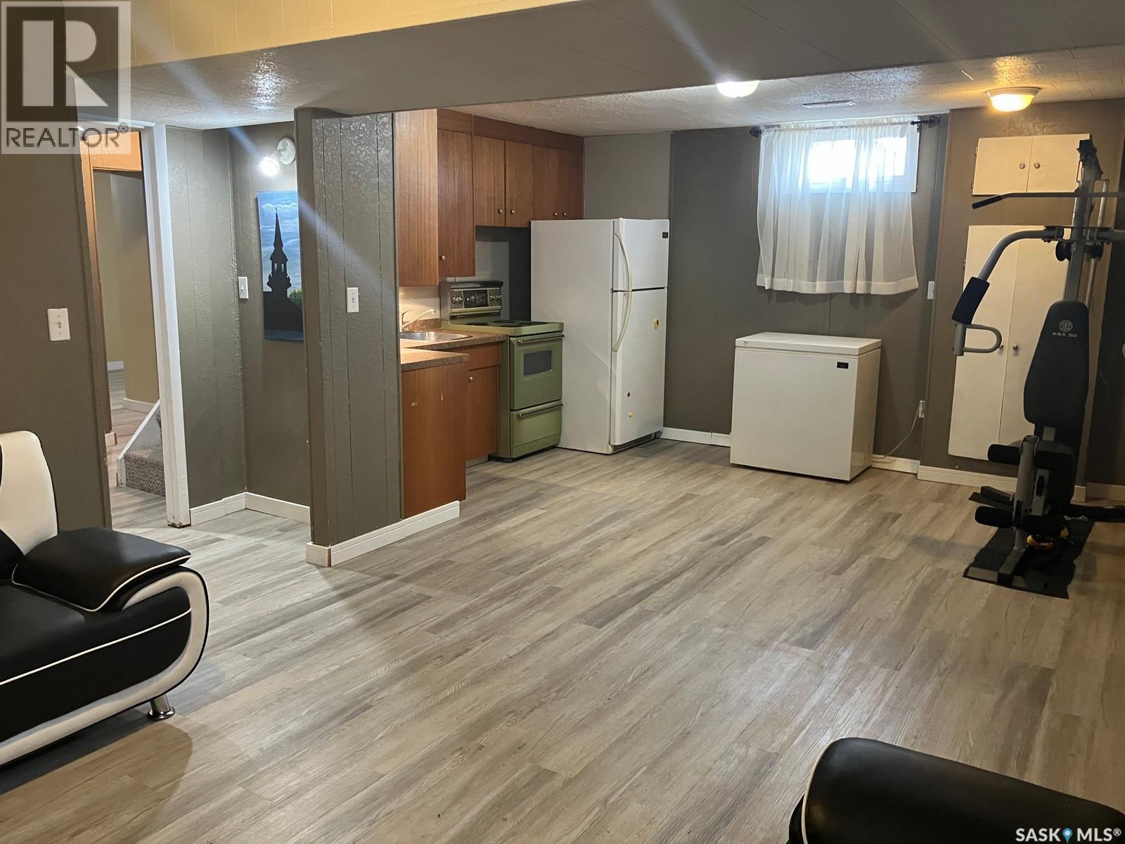 110 4th Street N, Nipawin, Saskatchewan  S0E 1E0 - Photo 30 - SK014496