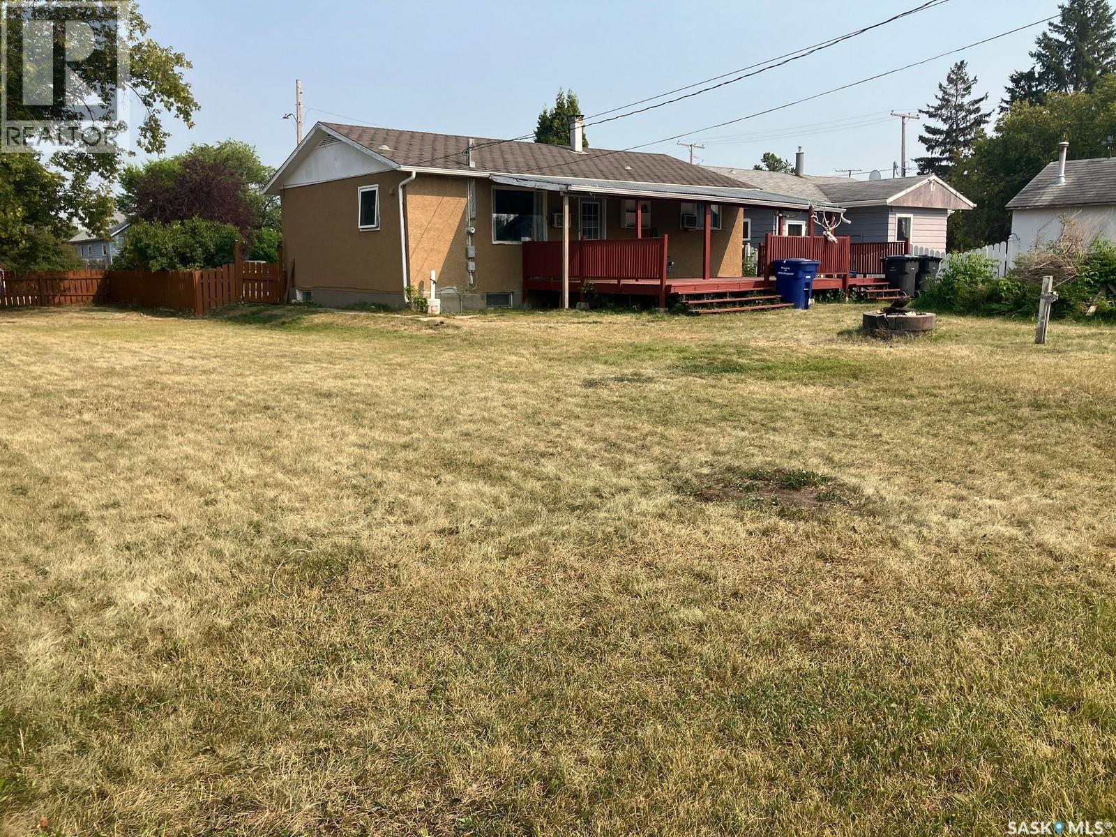 110 4th Street N, Nipawin, Saskatchewan  S0E 1E0 - Photo 5 - SK014496