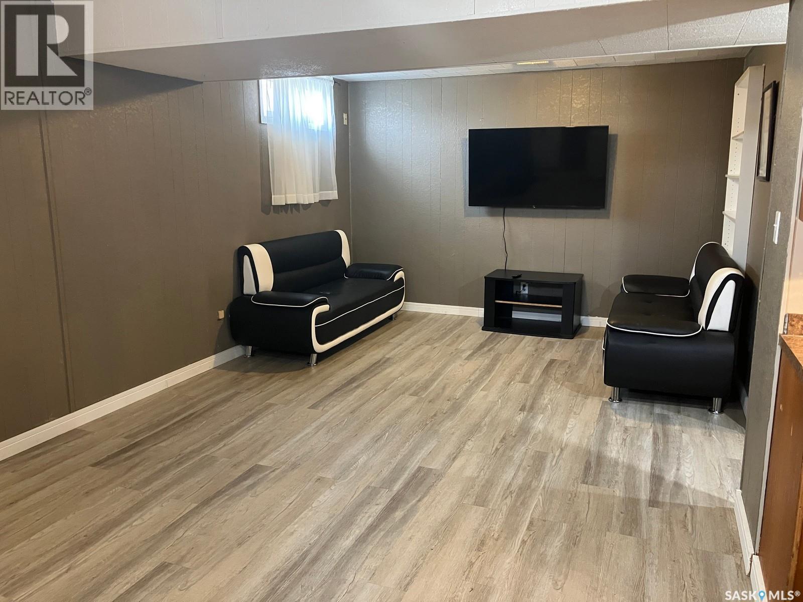 110 4th Street N, Nipawin, Saskatchewan  S0E 1E0 - Photo 28 - SK014496