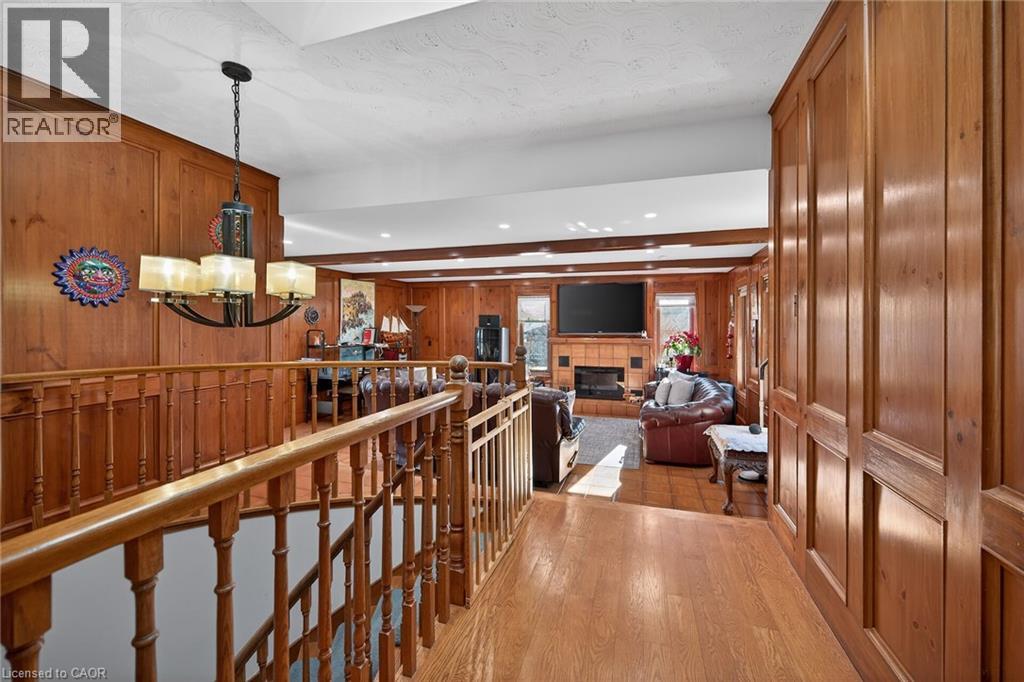 233 Green Mountain Road E, Stoney Creek, Ontario  L8J 2Z5 - Photo 13 - 40811506