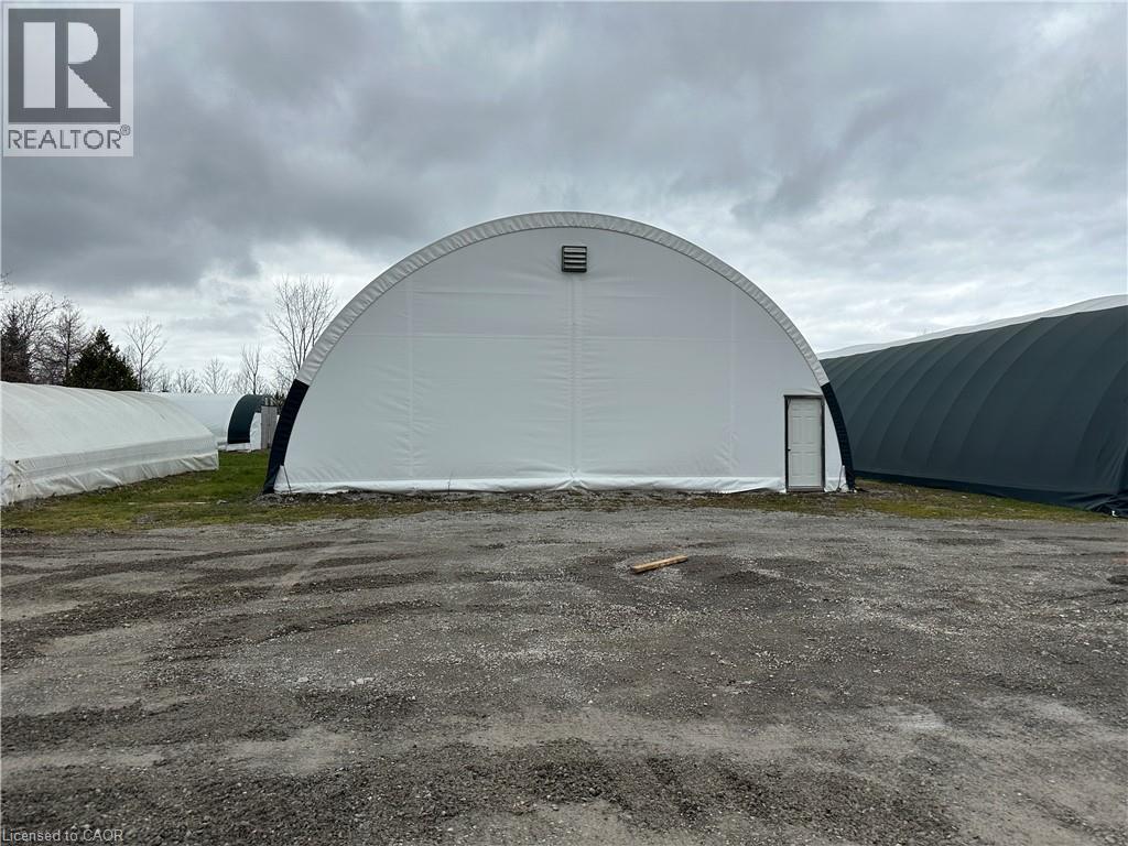 1020 Green Mountain Road E Unit# B, Stoney Creek, Ontario  L8J 3A9 - Photo 1 - 40821382