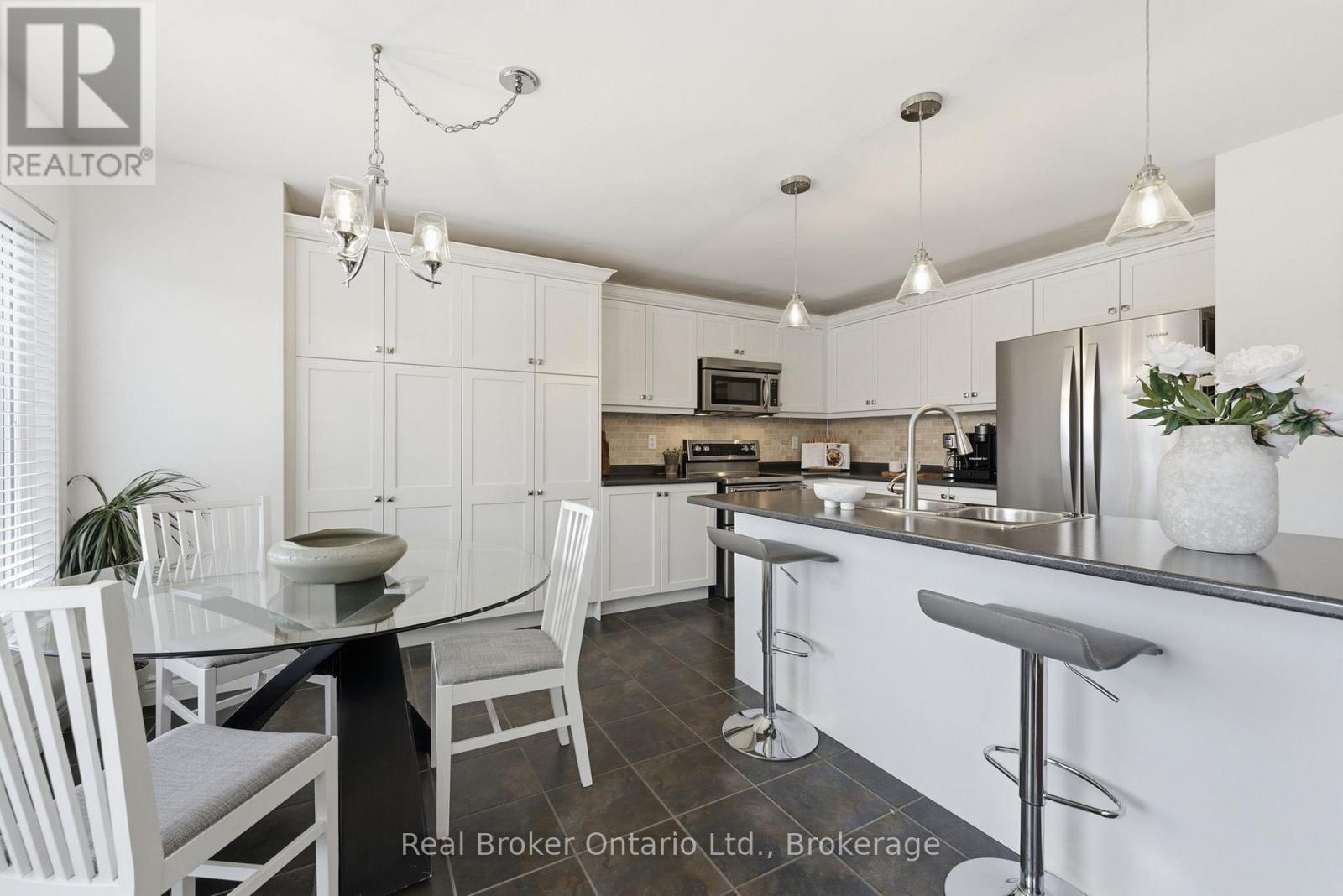 910 Vickerman Way, Milton, Ontario  L9T 0K5 - Photo 20 - W13005624