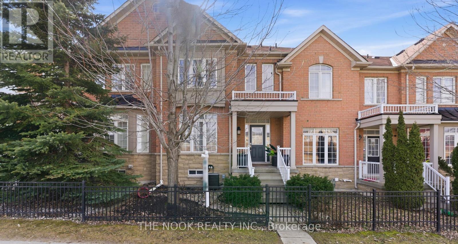 107 Barkdale Way, Whitby, Ontario  L1N 0G2 - Photo 2 - E12877180