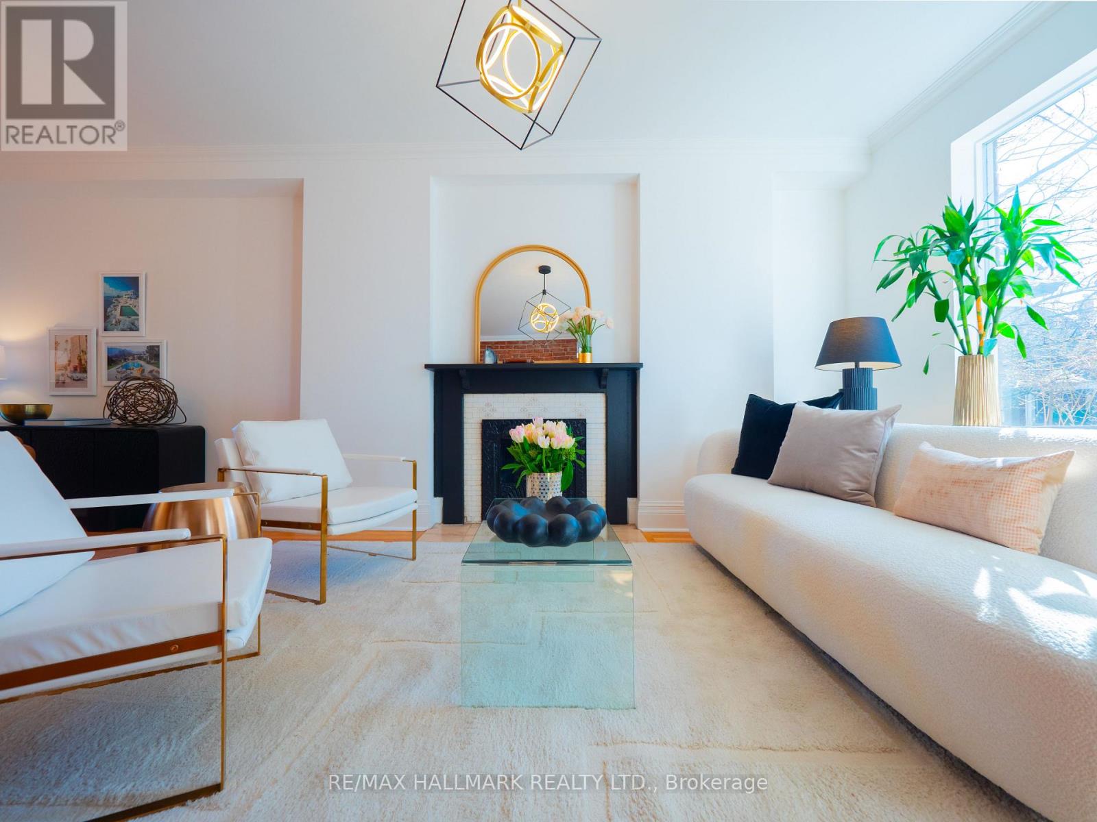 26 Sparkhall Avenue, Toronto, Ontario  M4K 1G5 - Photo 8 - E13004030