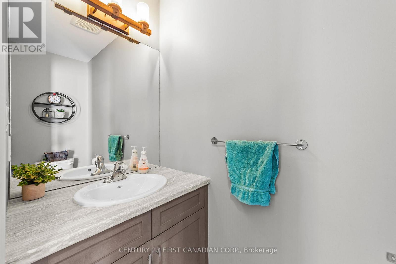 181 Gilmour Drive, Lucan Biddulph, Ontario  N0M 2J0 - Photo 15 - X12802572