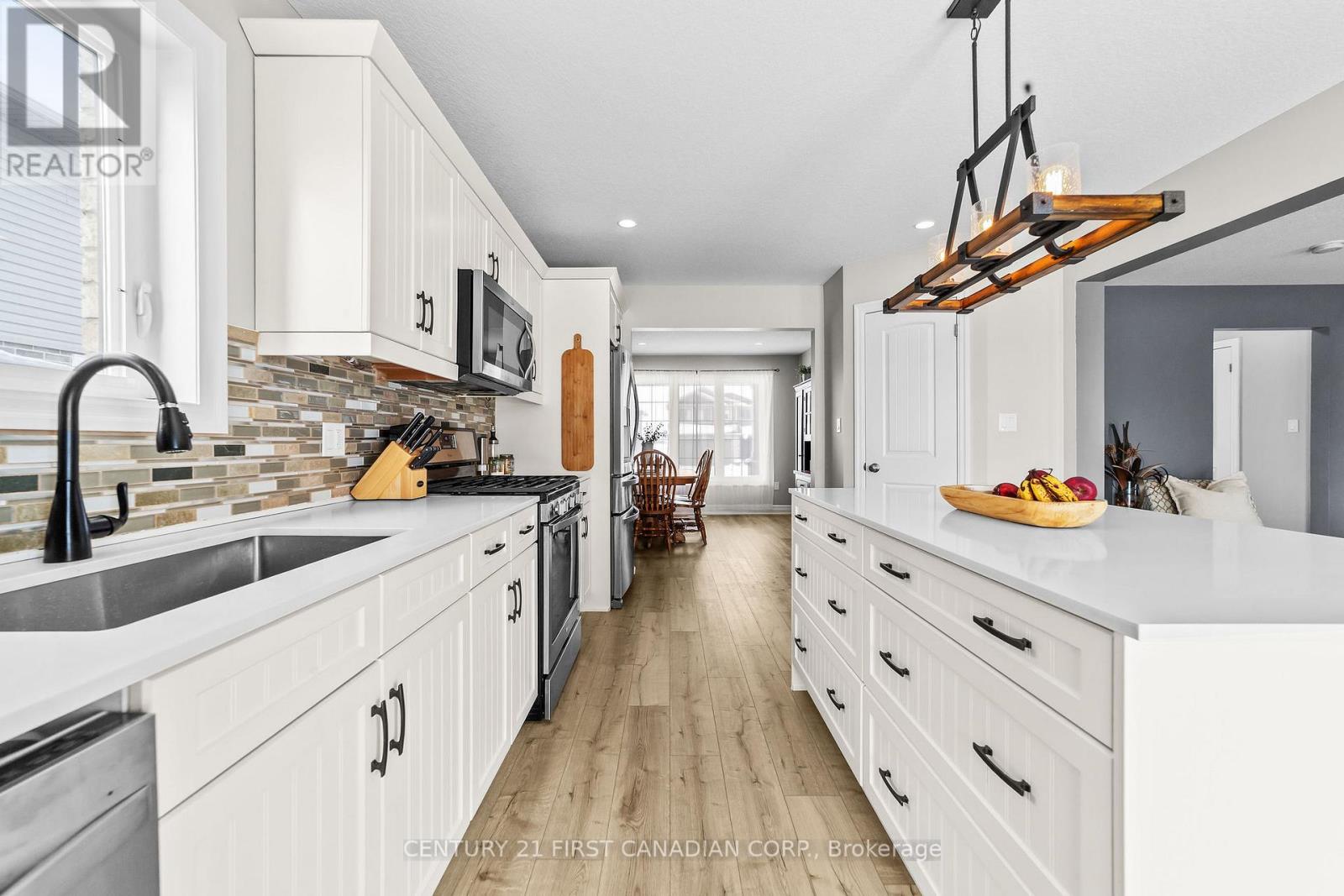 181 Gilmour Drive, Lucan Biddulph, Ontario  N0M 2J0 - Photo 11 - X12802572