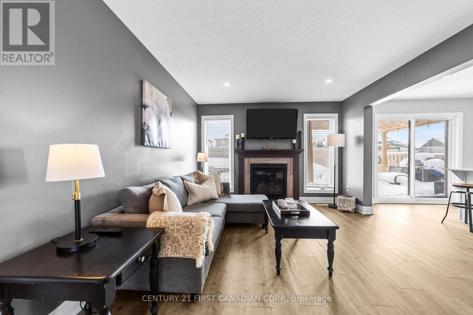 181 Gilmour Drive, Lucan Biddulph, Ontario  N0M 2J0 - Photo 14 - X12802572