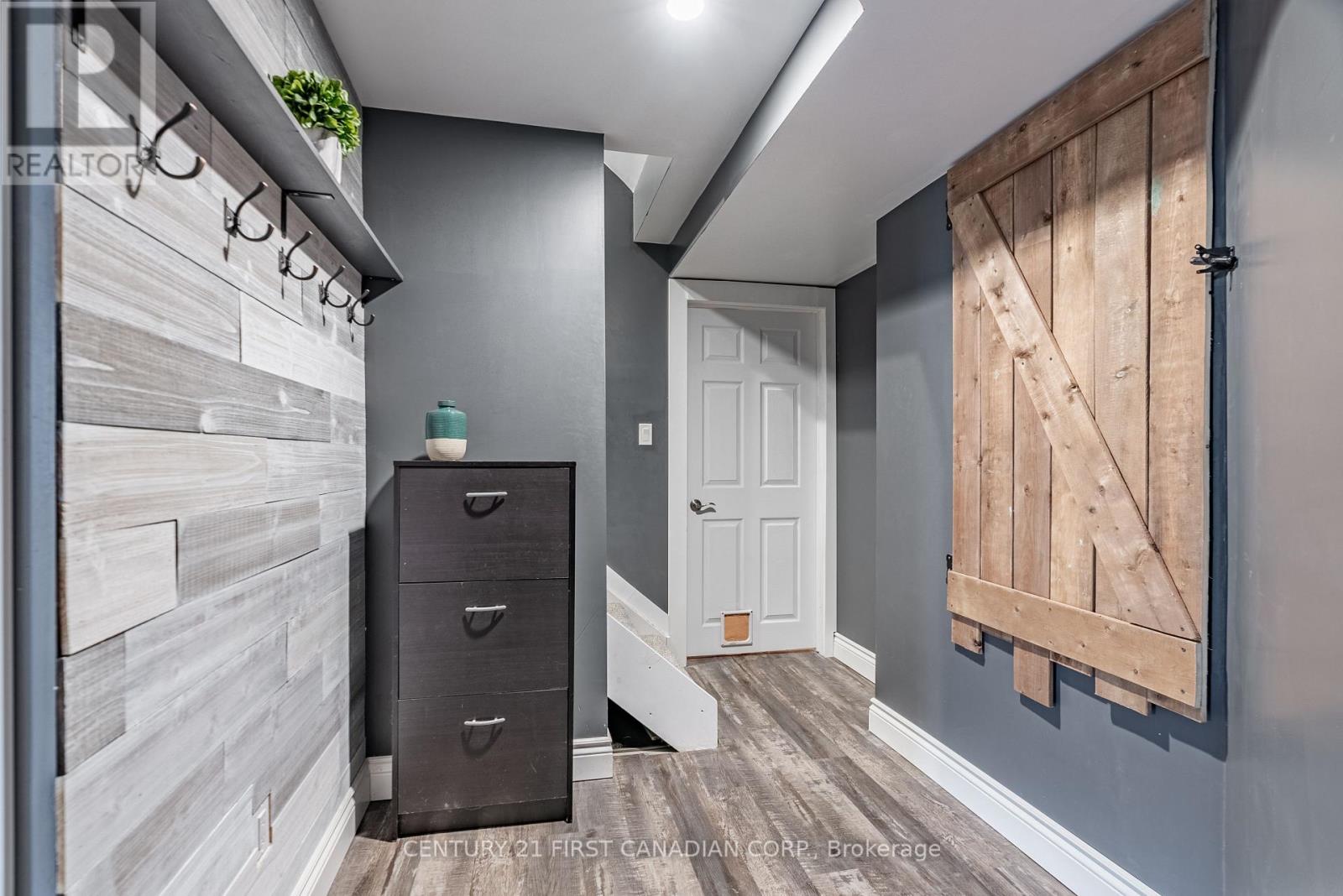 181 Gilmour Drive, Lucan Biddulph, Ontario  N0M 2J0 - Photo 31 - X12802572