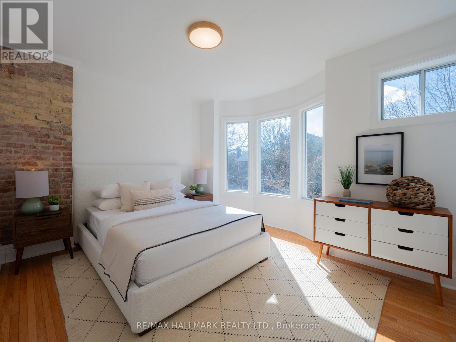 26 Sparkhall Avenue, Toronto, Ontario  M4K 1G5 - Photo 25 - E13004030