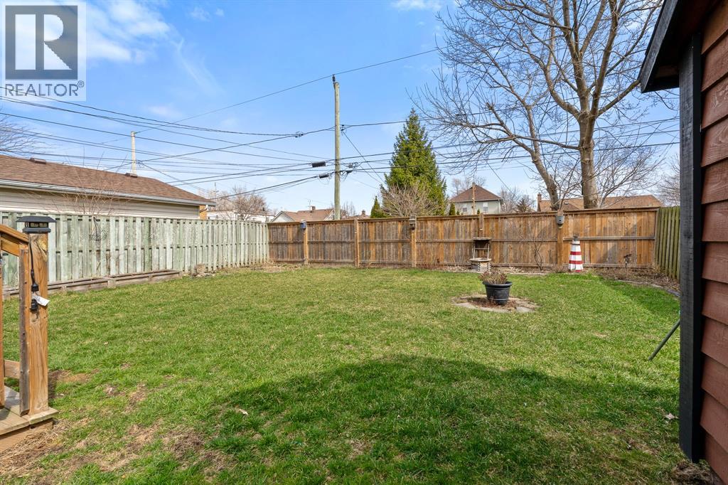 1522 Westcott, Windsor, Ontario  N8Y 4C6 - Photo 23 - 26008306