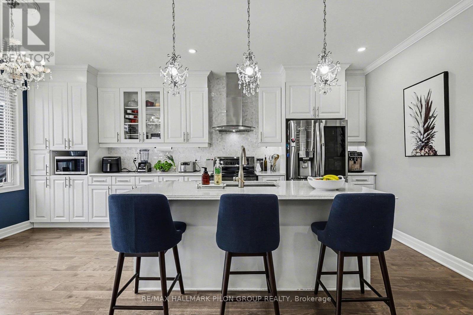 133 Mandalay Street, Ottawa, Ontario  K4A 1A6 - Photo 6 - X12952502