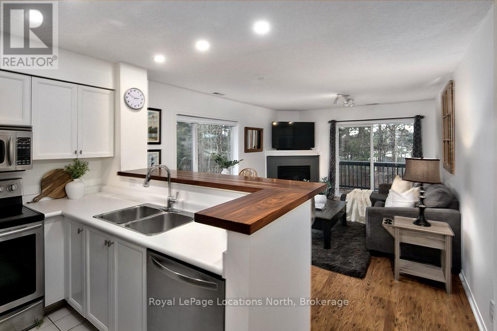 330 Mariners Way, Collingwood, Ontario  L9Y 5C7 - Photo 5 - S13005448