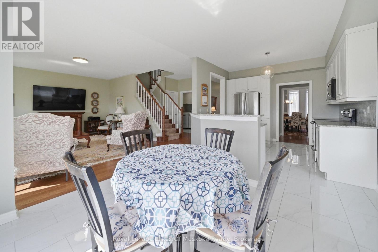 76 Succession Crescent, Barrie (Innis-Shore), Ontario  L4M 7G5 - Photo 17 - S13005550