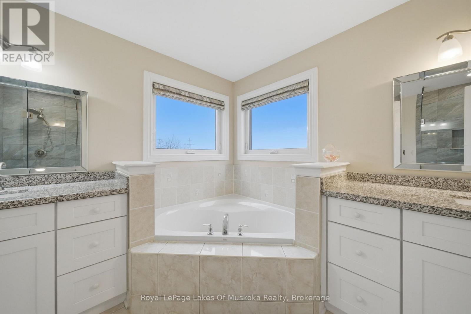 76 Succession Crescent, Barrie (Innis-Shore), Ontario  L4M 7G5 - Photo 32 - S13005550